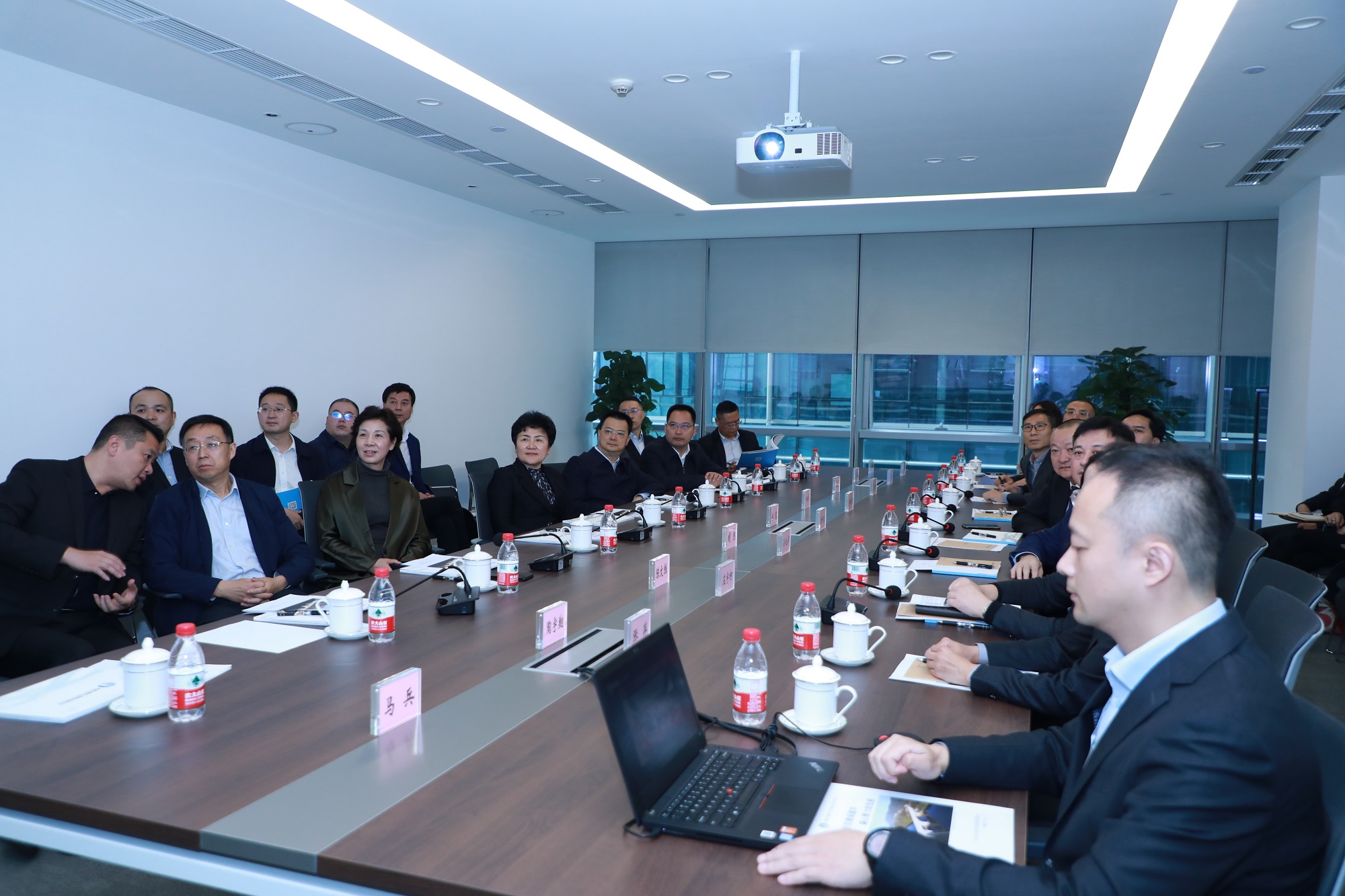 省人大常委會副主任、達(dá)州市委書記包惠蒞臨公司視察指導(dǎo)
